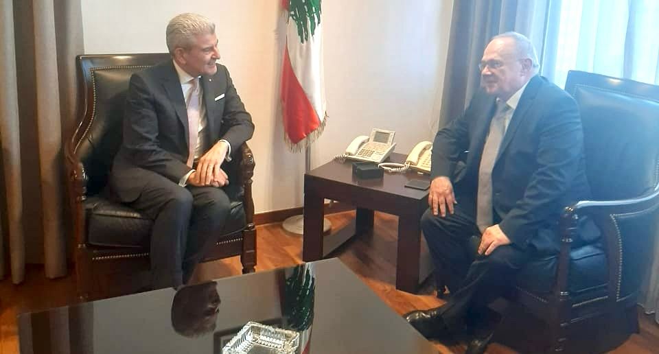 العلاقات اللبنانية الهنغارية في لقاءات وزير الصناعة جو عيسى الخوري