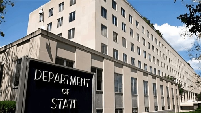 أمريكا تُضيّق الخناق على إيران: عقوبات تستهدف النفط والنووي