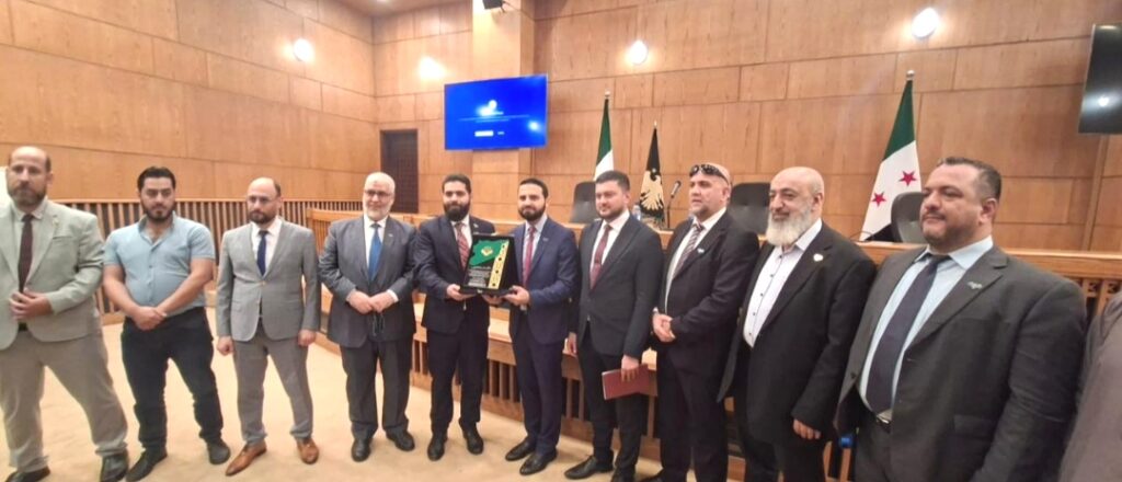 الخارجية السورية كرّمت الخبير اللبناني الطرابلسي محمد الحموي