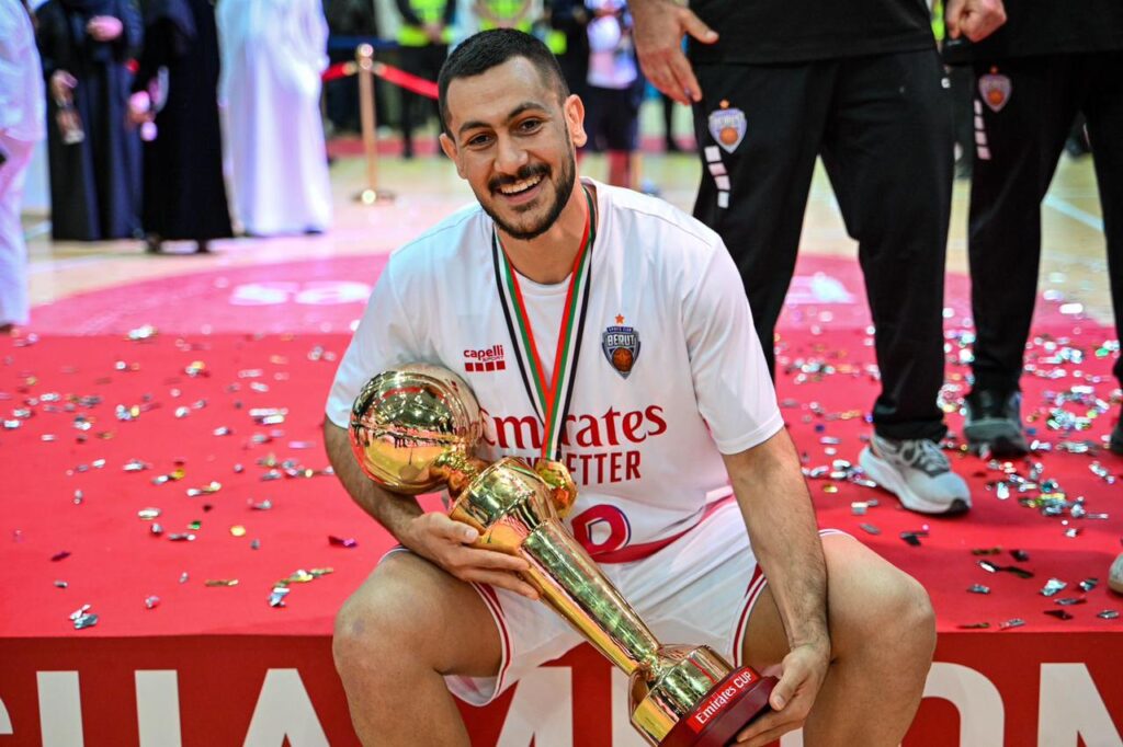 لاعب كرة السلة محمد الملا وقع رسمياً مع فريق البترون للدرجة الممتازة