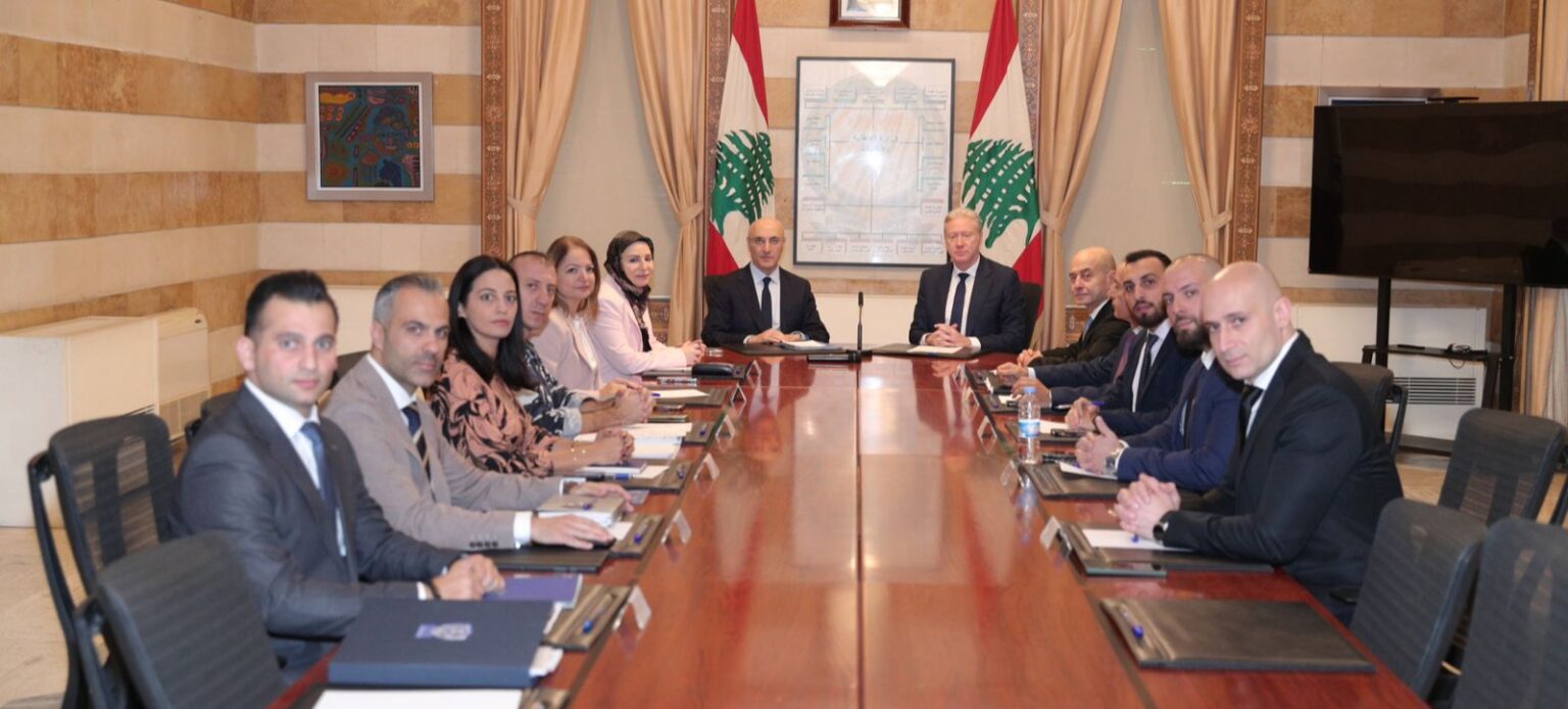 اللجنة المشتركة بين وزارتي الداخلية والخارجية بحثت آليات اقتراع المغتربين