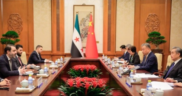 دمشق وبكين تعززان الشراكة التاريخية في أول زيارة رسمية للشيباني إلى الصين