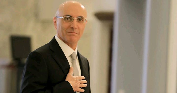 الحجار معايداً اللبنانيين: فلنعمل لإرساء أسس الاستقرار وتعزيز الوحدة الوطنية